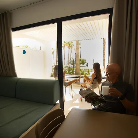 Pins Platja 3* קמברילס