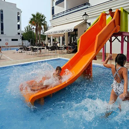 Pins Platja מלון דירות